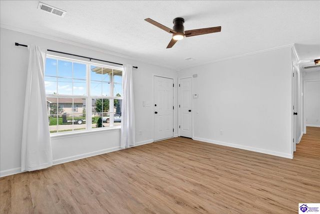 108 Derbyshire Court, Radcliff, KY 40160