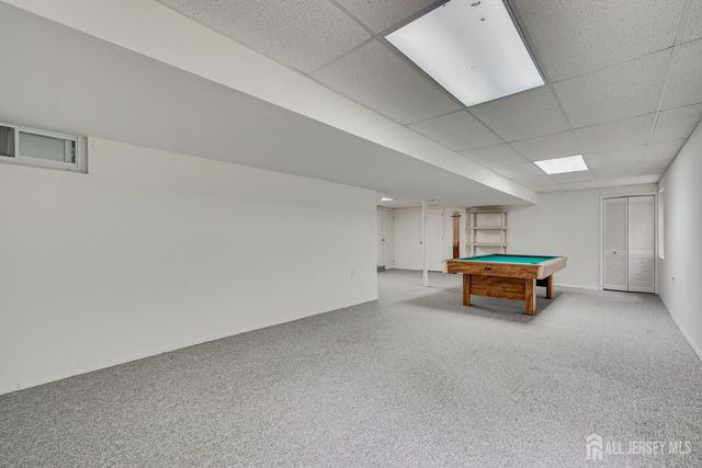 18 Mayercik Court, Edison, NJ 08820