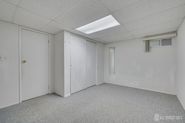 18 Mayercik Court, Edison, NJ 08820
