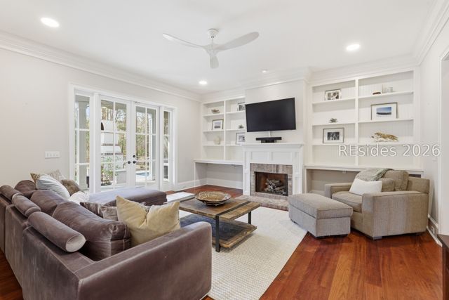 5 Sweet Grass Ln, Bluffton, SC 29910