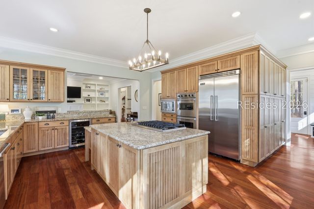 5 Sweet Grass Ln, Bluffton, SC 29910