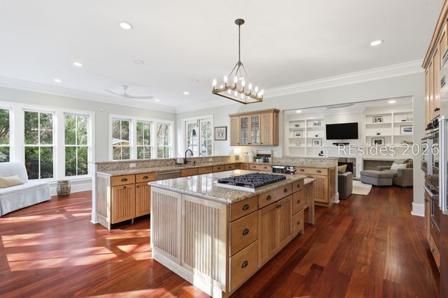 5 Sweet Grass Ln, Bluffton, SC 29910