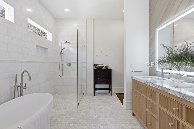 5 Sweet Grass Ln, Bluffton, SC 29910