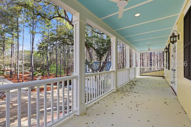 5 Sweet Grass Ln, Bluffton, SC 29910