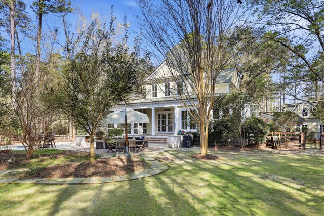 5 Sweet Grass Ln, Bluffton, SC 29910