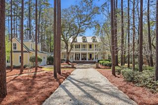 5 Sweet Grass Ln, Bluffton, SC 29910