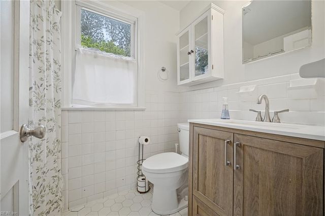 5221 Bonneydale RD, Virginia Beach, VA 23464