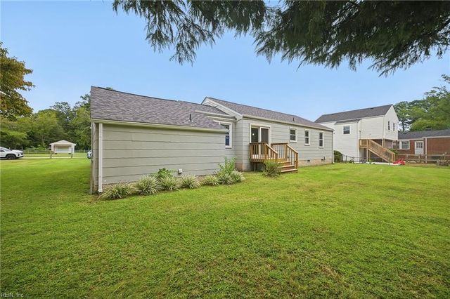 5221 Bonneydale RD, Virginia Beach, VA 23464