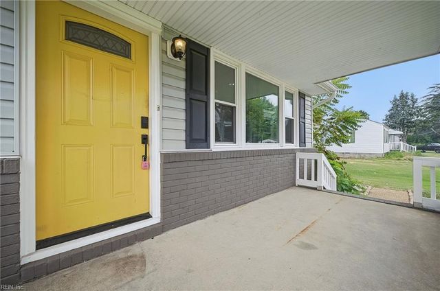 5221 Bonneydale RD, Virginia Beach, VA 23464