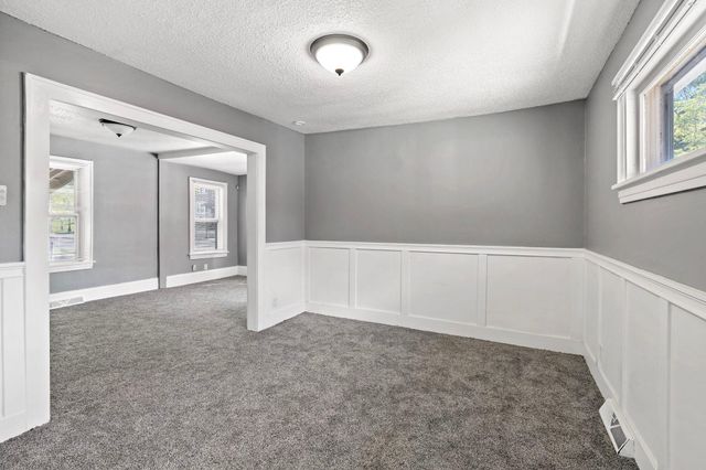 1008 Lowry Avenue N, Minneapolis, MN 55411