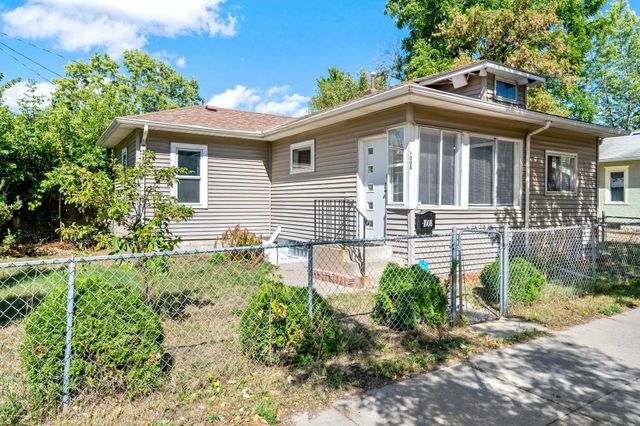 1008 Lowry Avenue N, Minneapolis, MN 55411