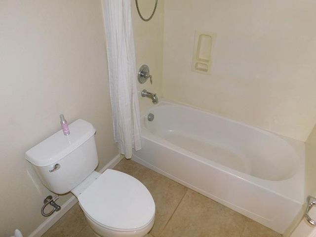 315 Merlot Dr, Oakdale, CA 95361