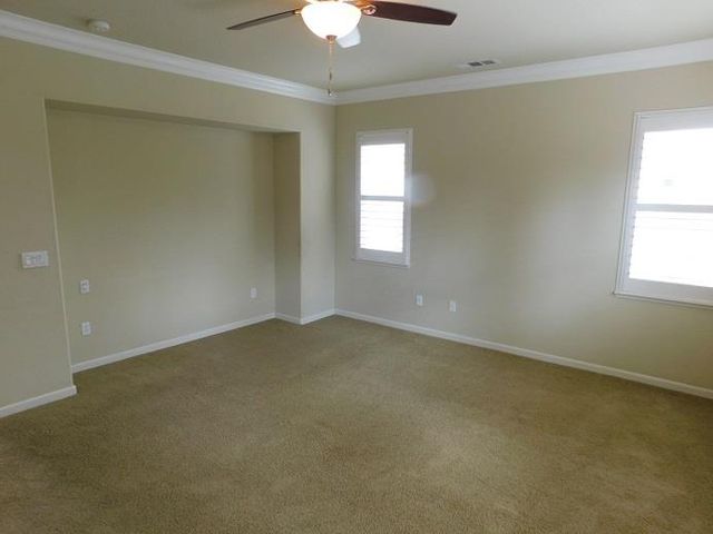 315 Merlot Dr, Oakdale, CA 95361