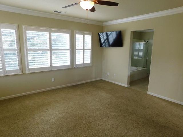 315 Merlot Dr, Oakdale, CA 95361