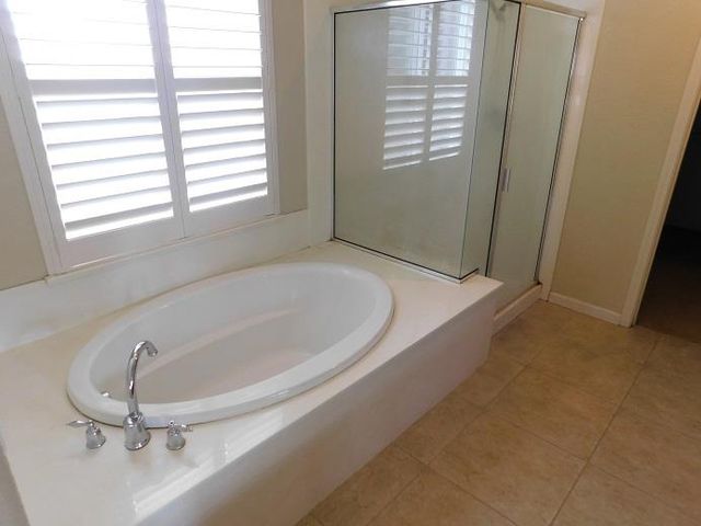 315 Merlot Dr, Oakdale, CA 95361
