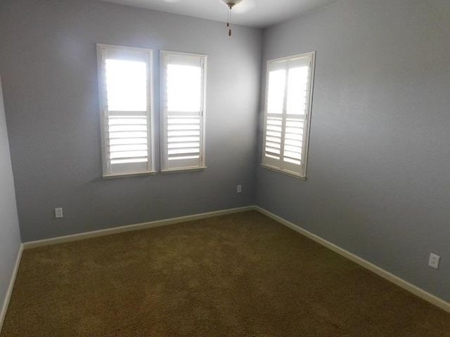 315 Merlot Dr, Oakdale, CA 95361