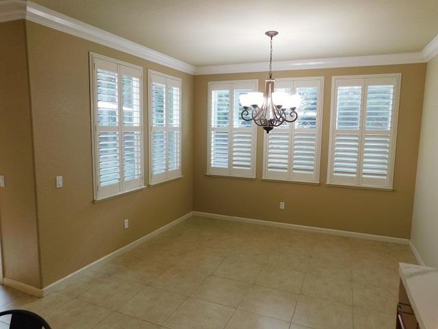 315 Merlot Dr, Oakdale, CA 95361