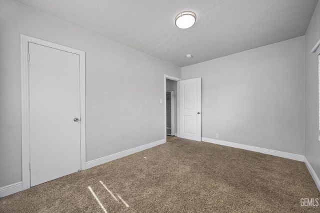 1916 Lucky Street, Bakersfield, CA 93307