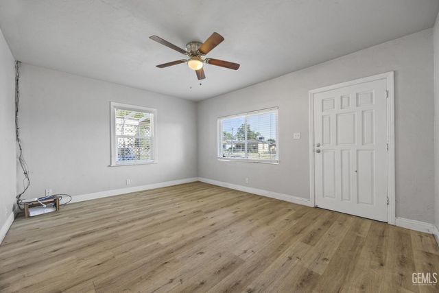 1916 Lucky Street, Bakersfield, CA 93307