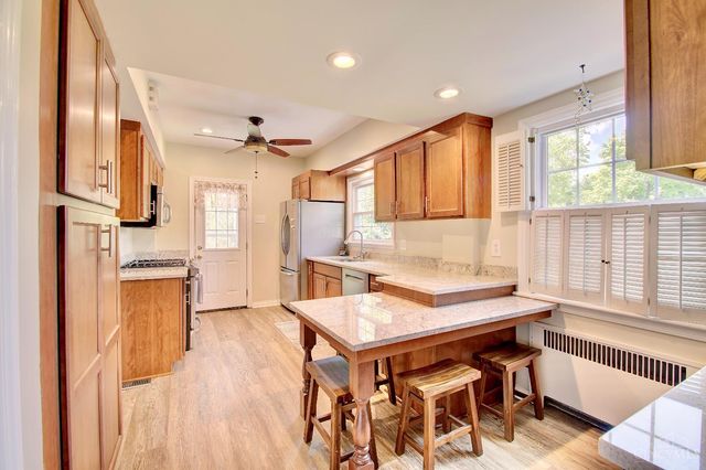 6215 Grand Vista Avenue, Cincinnati, OH 45213