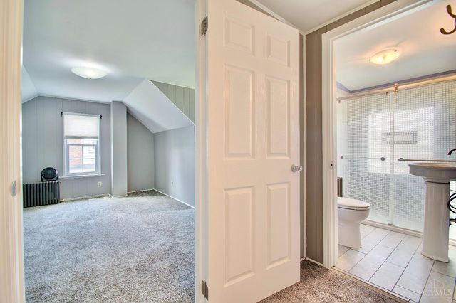 6215 Grand Vista Avenue, Cincinnati, OH 45213