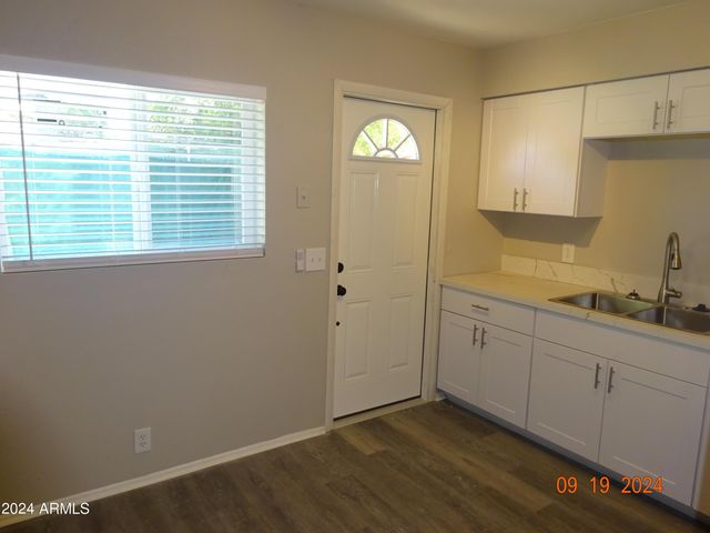 341 E Vogel Avenue Apt 2, Phoenix, AZ 85020