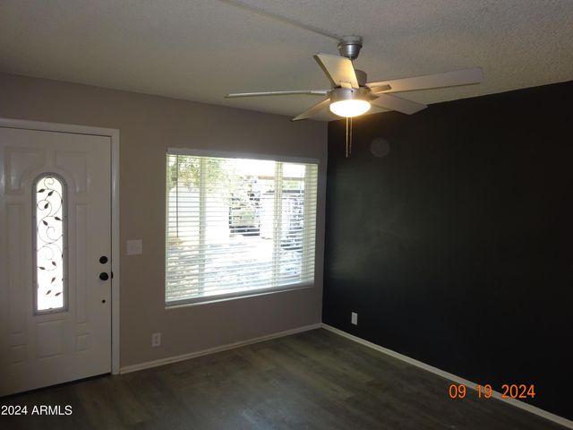 341 E Vogel Avenue Apt 2, Phoenix, AZ 85020