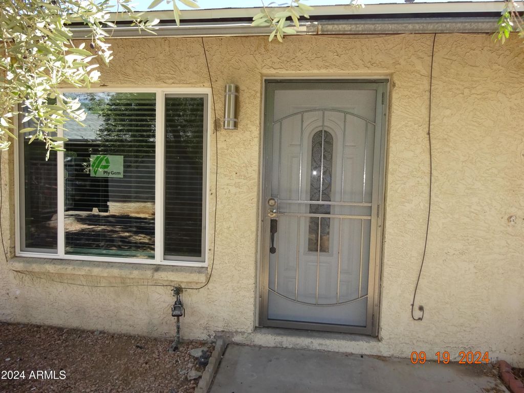 341 E Vogel Avenue Apt 2, Phoenix, AZ 85020