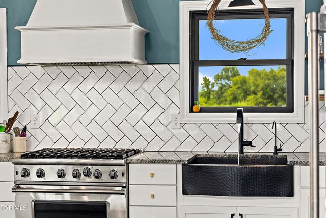 131 Brown Drive, Chuckey, TN 37641