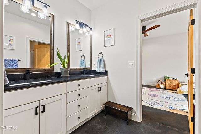 131 Brown Drive, Chuckey, TN 37641