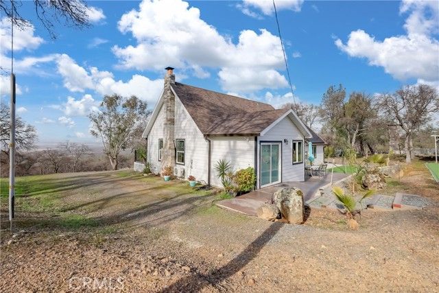 211 Sunny Hills Road, Bangor, CA 95901