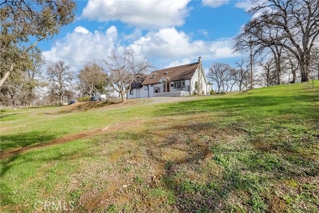 211 Sunny Hills Road, Bangor, CA 95901