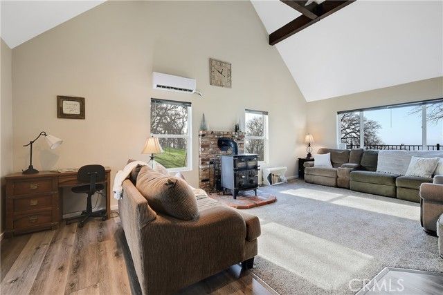 211 Sunny Hills Road, Bangor, CA 95901