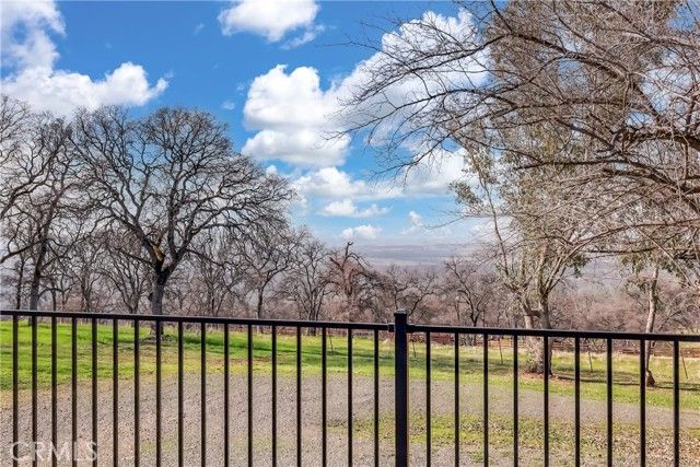 211 Sunny Hills Road, Bangor, CA 95901