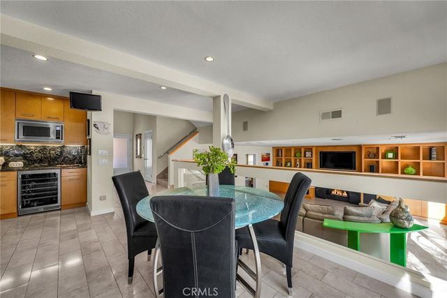 7156 Castle Peak, West Hills, CA 91307