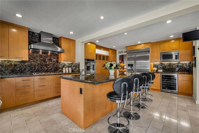 7156 Castle Peak, West Hills, CA 91307