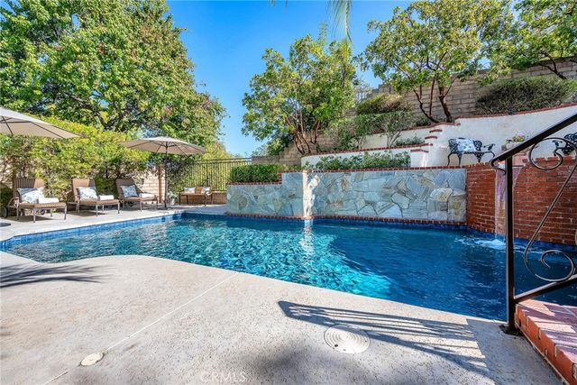 7156 Castle Peak, West Hills, CA 91307