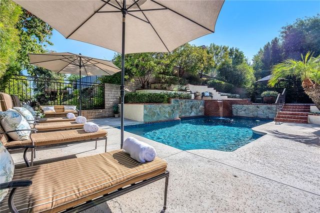 7156 Castle Peak, West Hills, CA 91307