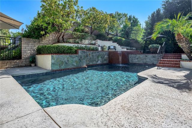 7156 Castle Peak, West Hills, CA 91307