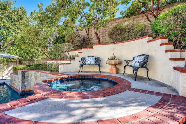 7156 Castle Peak, West Hills, CA 91307