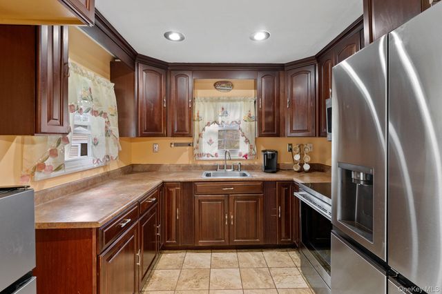 37 Northern Avenue, Walden, NY 12586