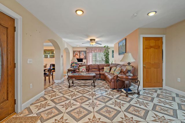 37 Northern Avenue, Walden, NY 12586