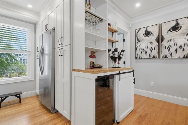 19 Eliot St 2, Natick, MA 01760