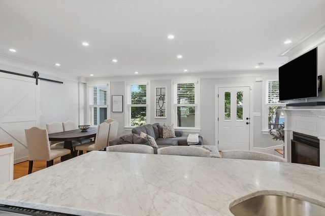 19 Eliot St 2, Natick, MA 01760