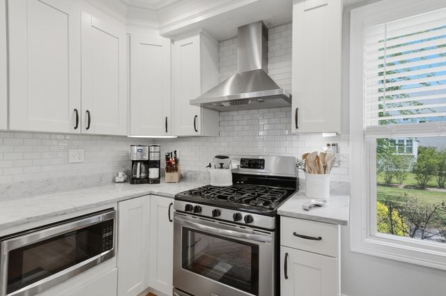 19 Eliot St 2, Natick, MA 01760