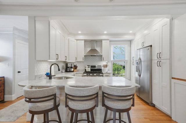 19 Eliot St 2, Natick, MA 01760