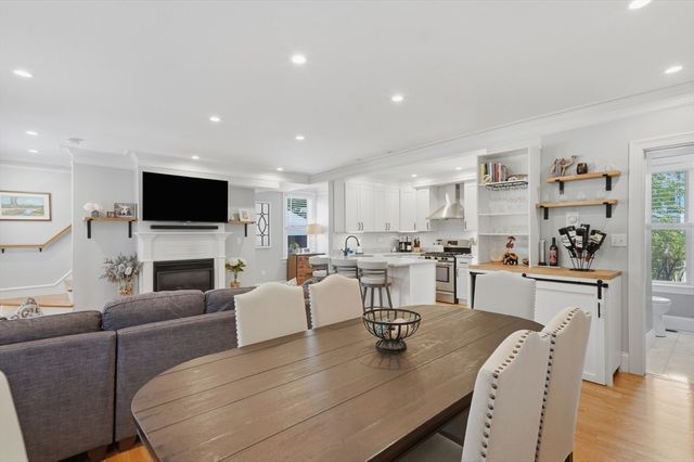 19 Eliot St 2, Natick, MA 01760