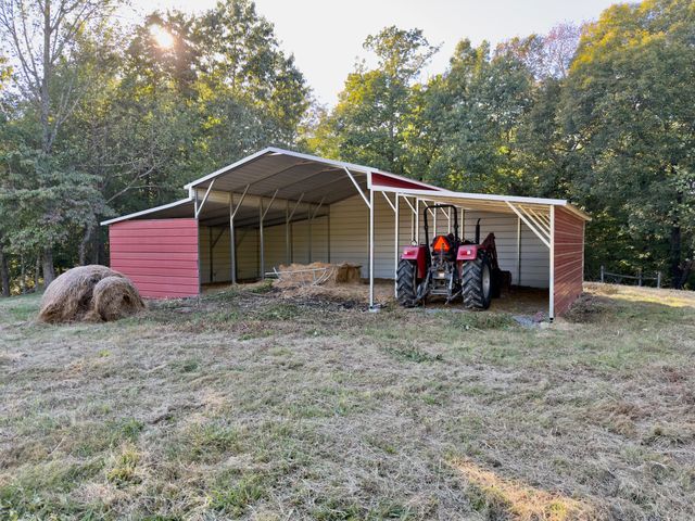 2210 Old Prospect Rd, Woodbury, TN 37190