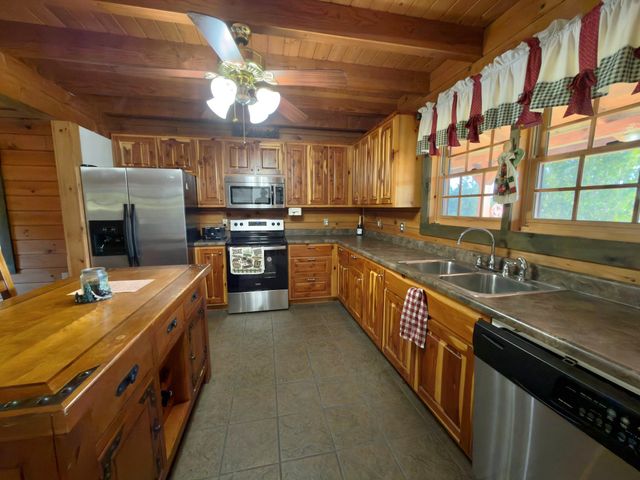 2210 Old Prospect Rd, Woodbury, TN 37190