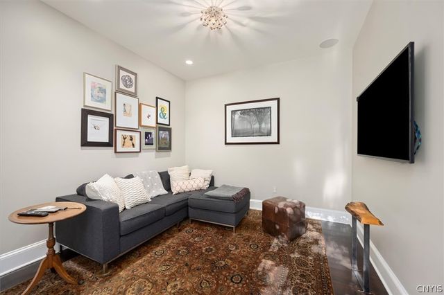 76 College Street, Kirkland, NY 13323